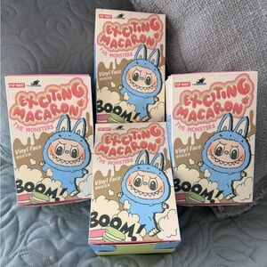 Pop Mart Labubu- The Monsters Macaron Vinyl Face Set